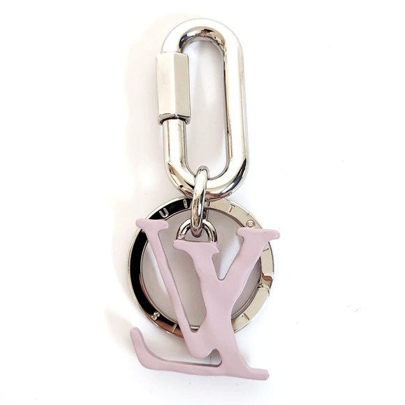 Louis Vuitton LOUIS VUITTON Porte-Cle LV Shape Keychain MP2615 Silver Pink Me... - Picture 3 of 11